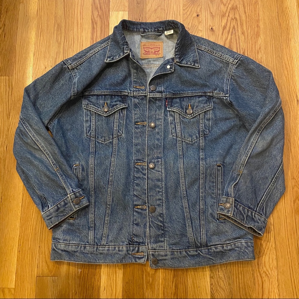 Levis Trucker Jacket Distressed Button Front Denim